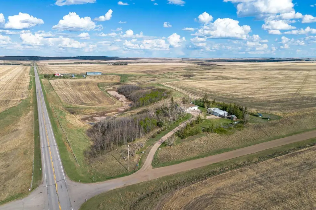 311081 Rge Road 225 Rural Kneehill County AB T0M 2A0