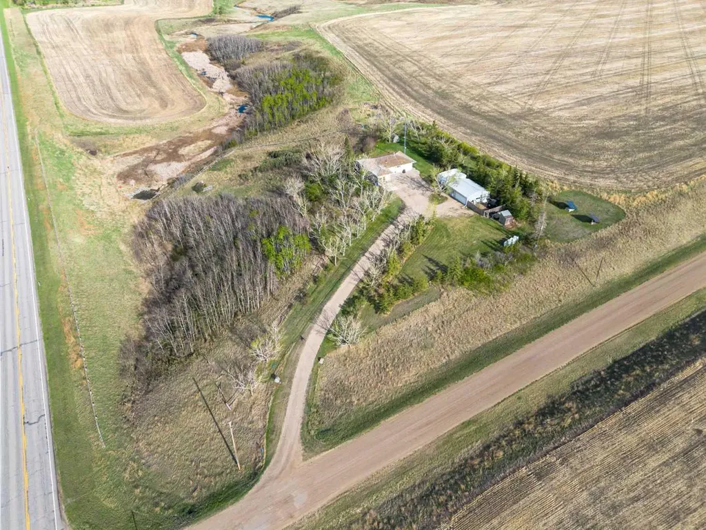 311081 Rge Road 225 Rural Kneehill County AB T0M 2A0