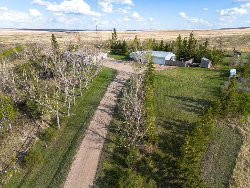 311081 Rge Road 225 Rural Kneehill County AB T0M 2A0