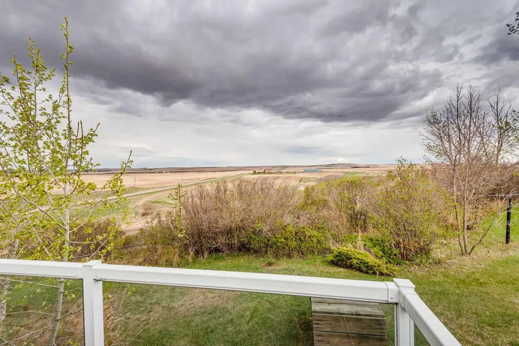 311081 Rge Road 225 Rural Kneehill County AB T0M 2A0