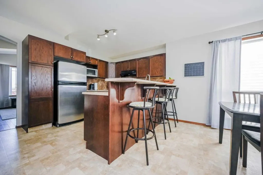9321 91 Street Grande Prairie AB T8X 0C7