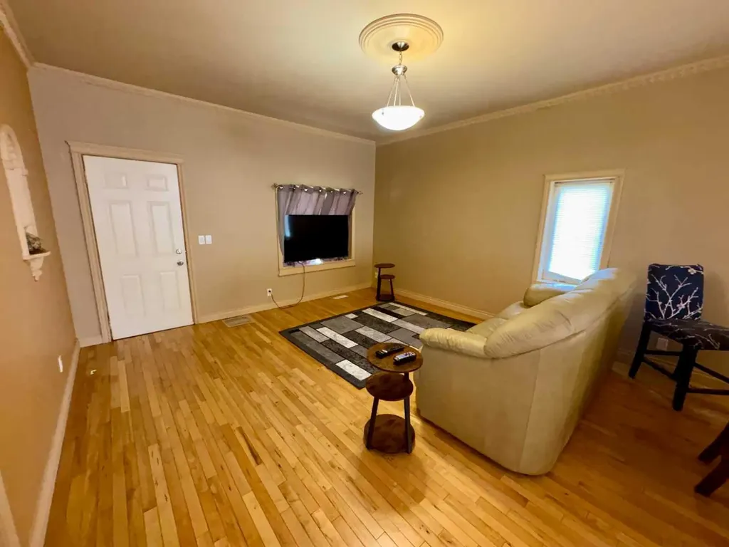 4923 52 Street Innisfree AB T0B 2G0