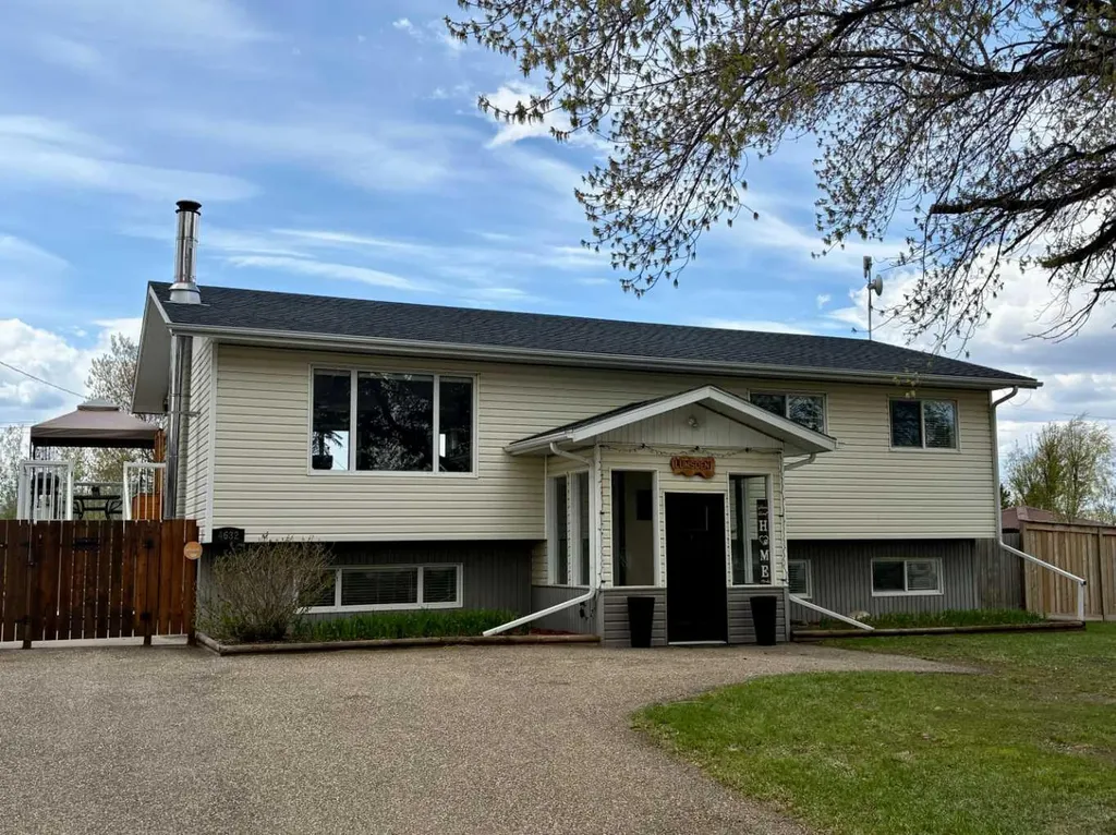 4632 51 Street Mannville AB T0B 2W0