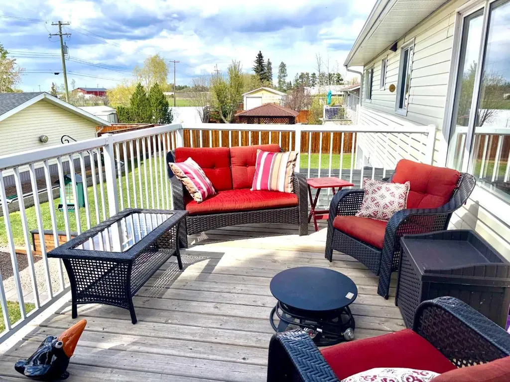4632 51 Street Mannville AB T0B 2W0