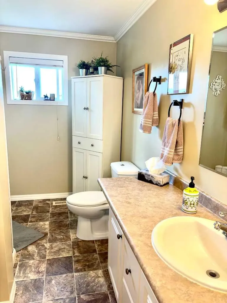 4632 51 Street Mannville AB T0B 2W0