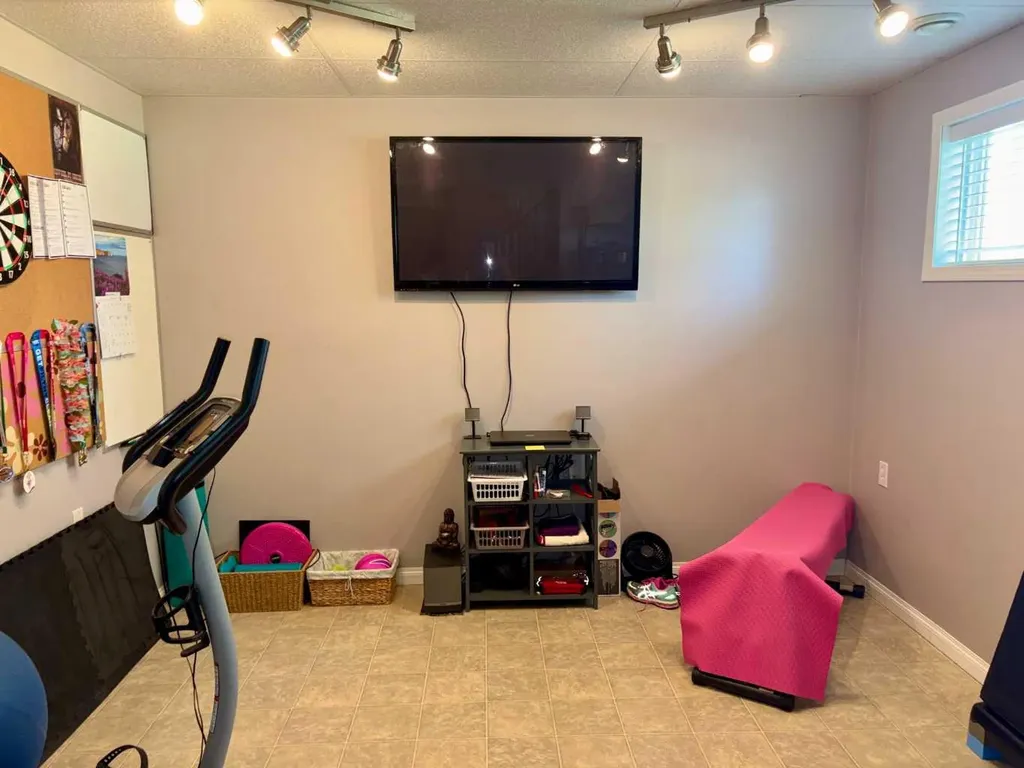 4632 51 Street Mannville AB T0B 2W0