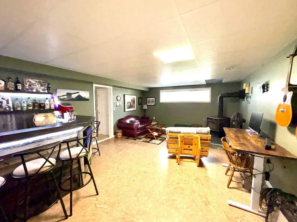 4632 51 Street Mannville AB T0B 2W0