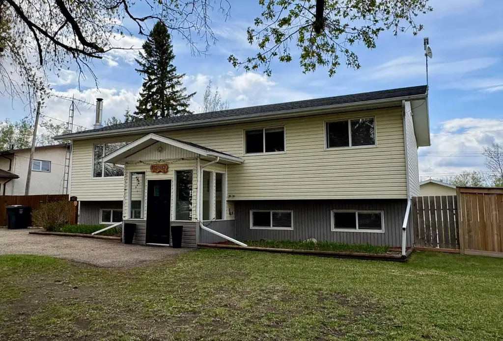 4632 51 Street Mannville AB T0B 2W0