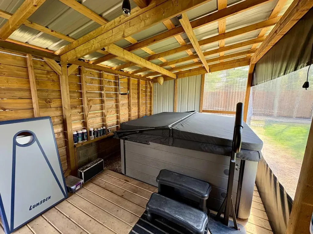 4632 51 Street Mannville AB T0B 2W0