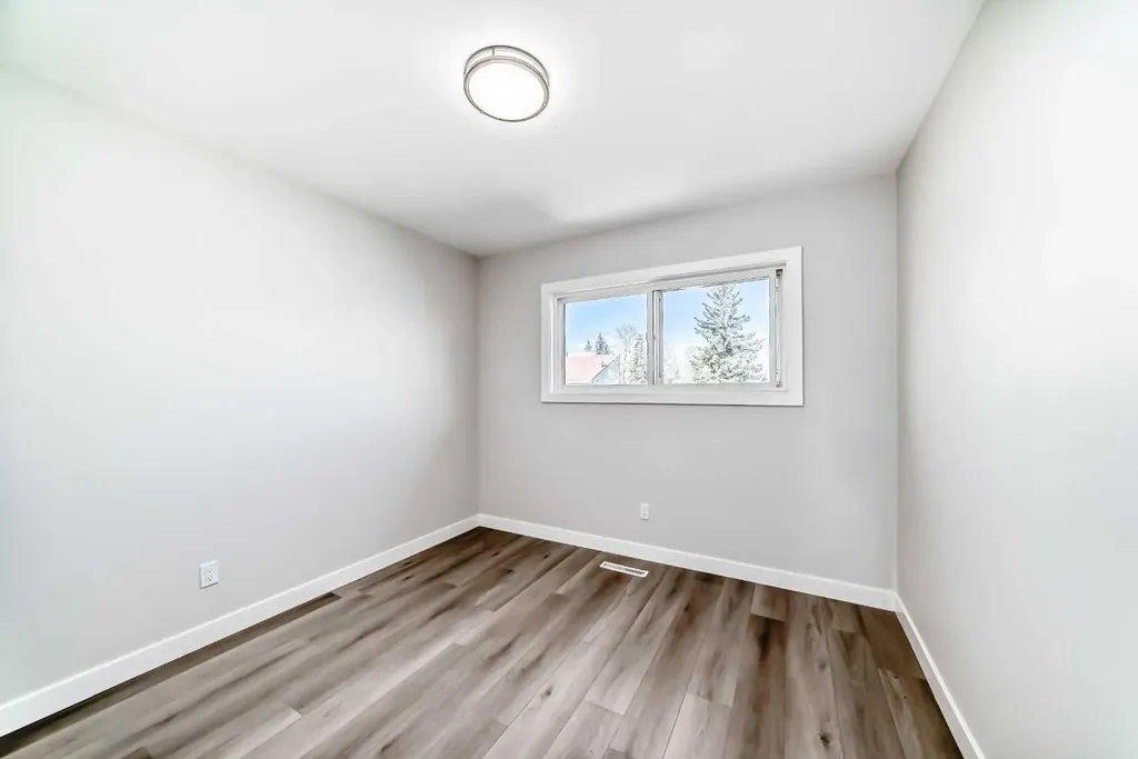 1508 45 Street SE Calgary AB T2A1N2