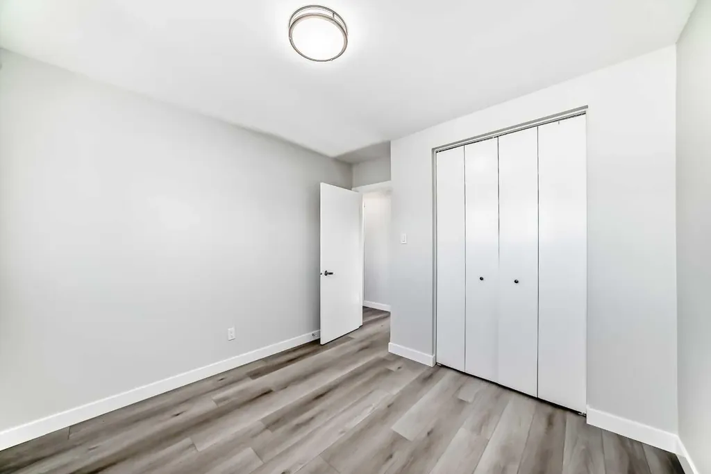 1508 45 Street SE Calgary AB T2A1N2