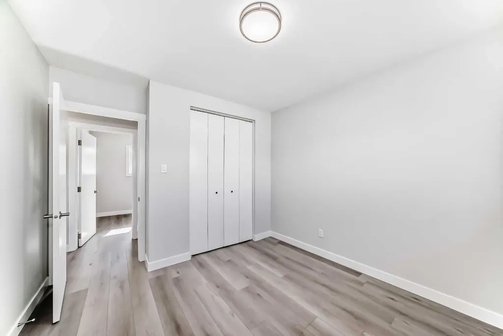1508 45 Street SE Calgary AB T2A1N2