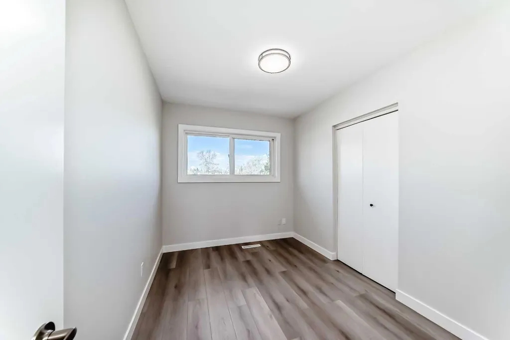 1508 45 Street SE Calgary AB T2A1N2