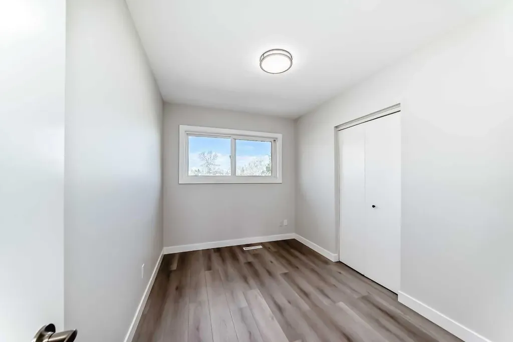 1508 45 Street SE Calgary AB T2A1N2