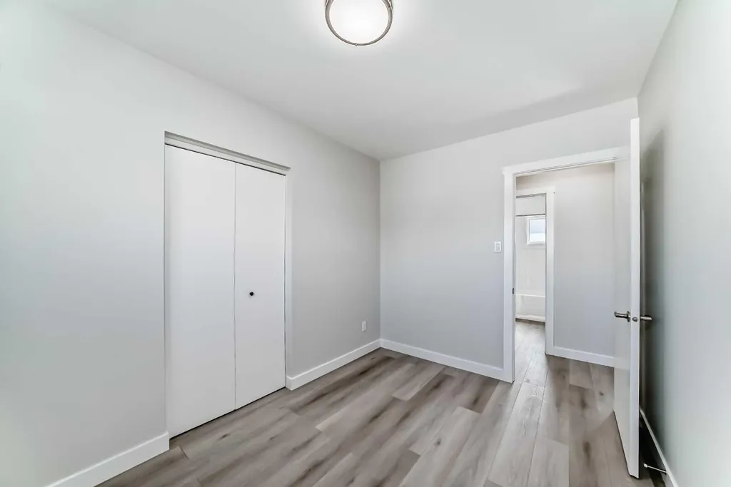 1508 45 Street SE Calgary AB T2A1N2