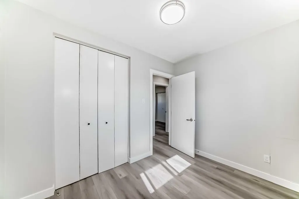 1508 45 Street SE Calgary AB T2A1N2