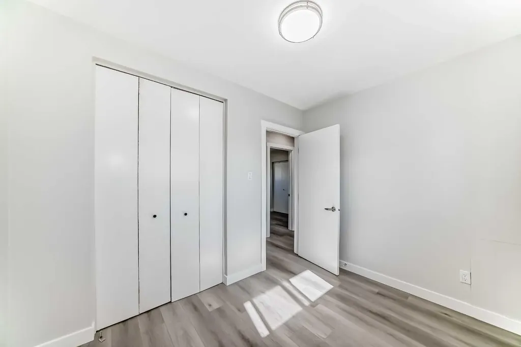 1508 45 Street SE Calgary AB T2A1N2