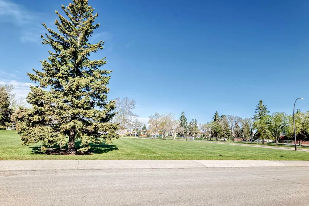 1508 45 Street SE Calgary AB T2A1N2