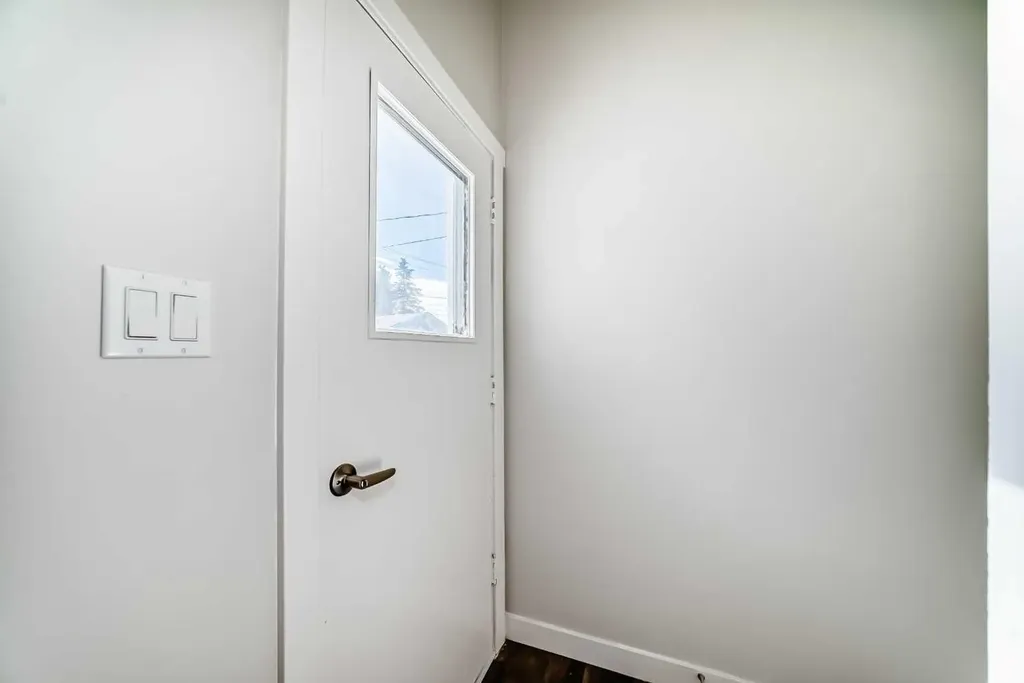 1508 45 Street SE Calgary AB T2A1N2