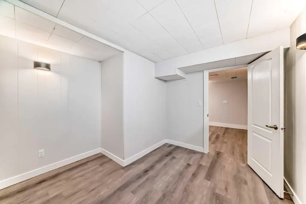 1508 45 Street SE Calgary AB T2A1N2