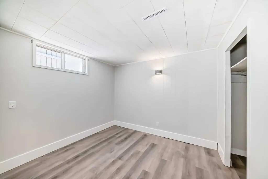 1508 45 Street SE Calgary AB T2A1N2