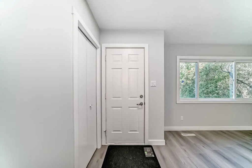 1508 45 Street SE Calgary AB T2A1N2
