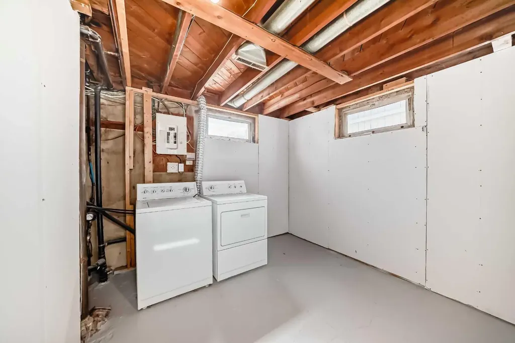 1508 45 Street SE Calgary AB T2A1N2