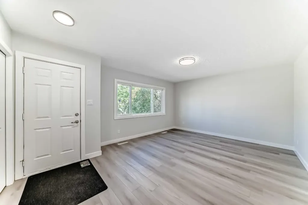 1508 45 Street SE Calgary AB T2A1N2