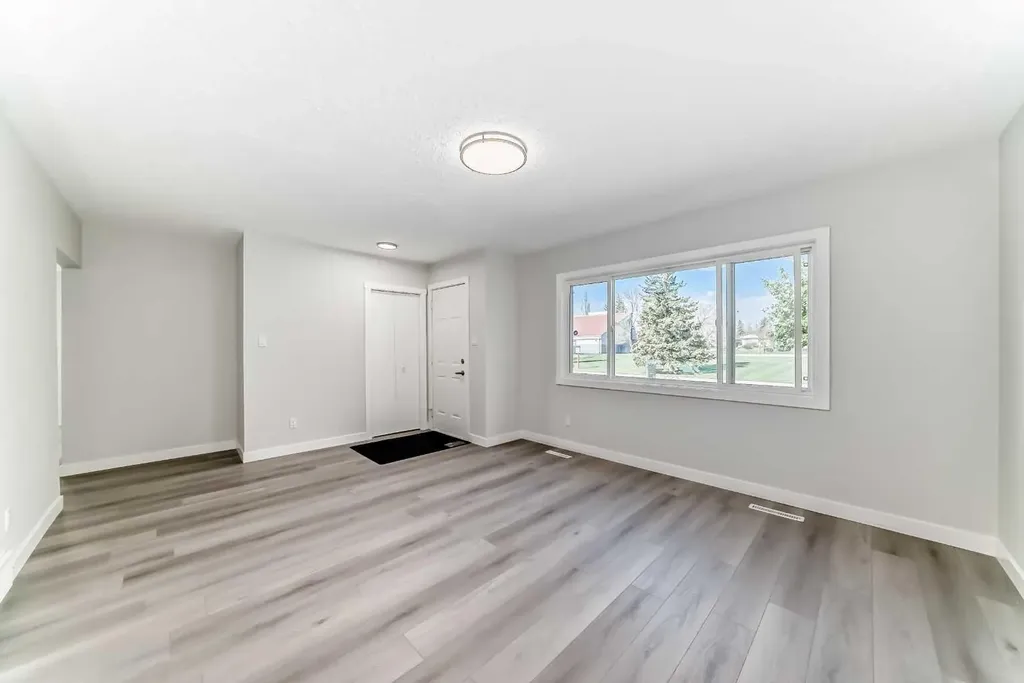 1508 45 Street SE Calgary AB T2A1N2
