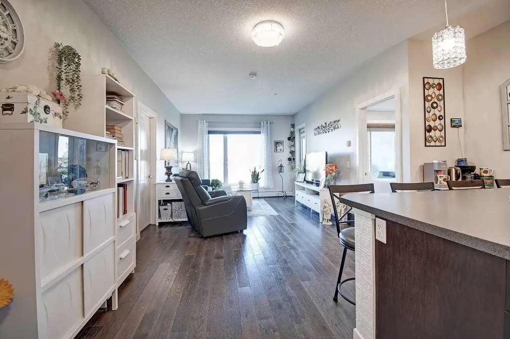 604 East Lake Boulevard NE Airdrie AB T4A 0G6