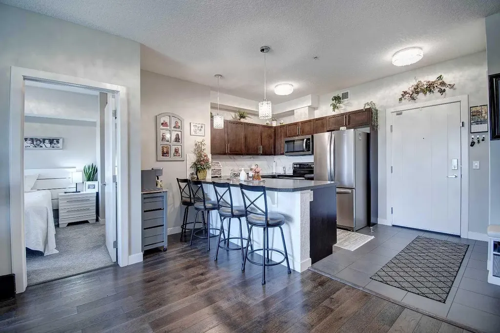 604 East Lake Boulevard NE Airdrie AB T4A 0G6