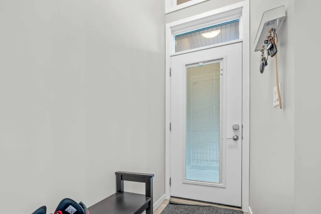 124 Mahogany Centre SE Calgary AB T3M 2Y1