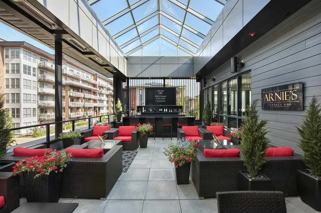 124 Mahogany Centre SE Calgary AB T3M 2Y1