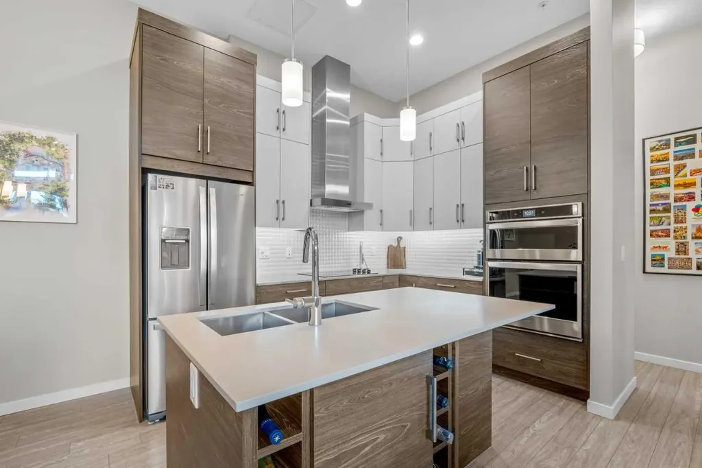 124 Mahogany Centre SE Calgary AB T3M 2Y1