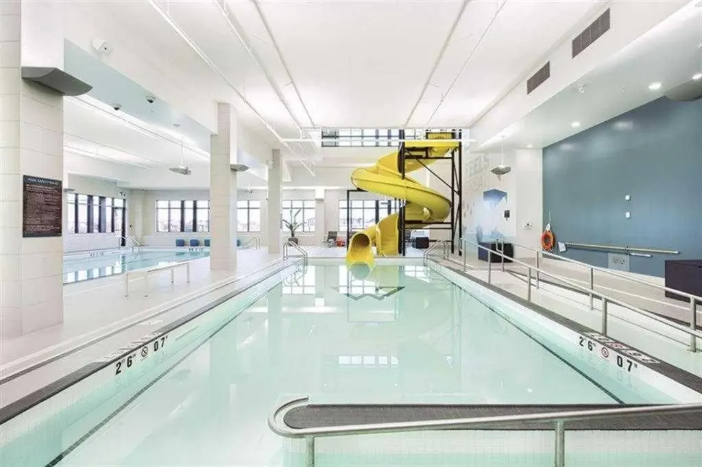 124 Mahogany Centre SE Calgary AB T3M 2Y1
