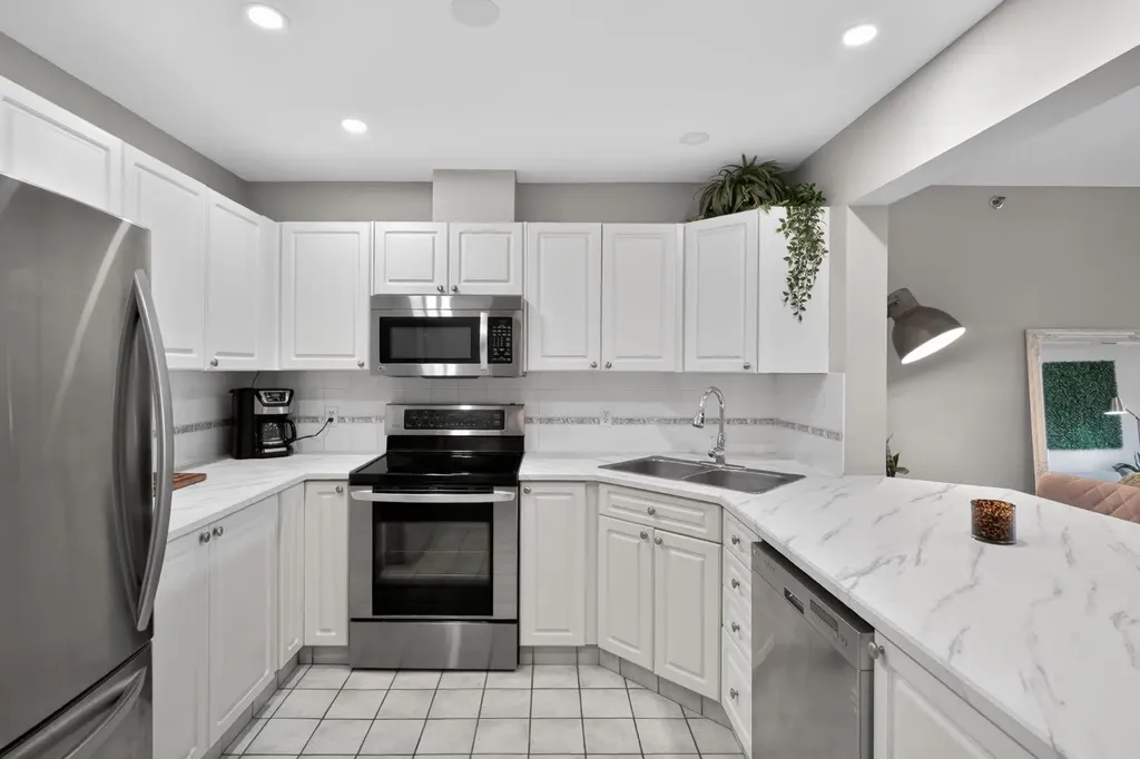 1415 17 Street SE Calgary AB T2G3V3