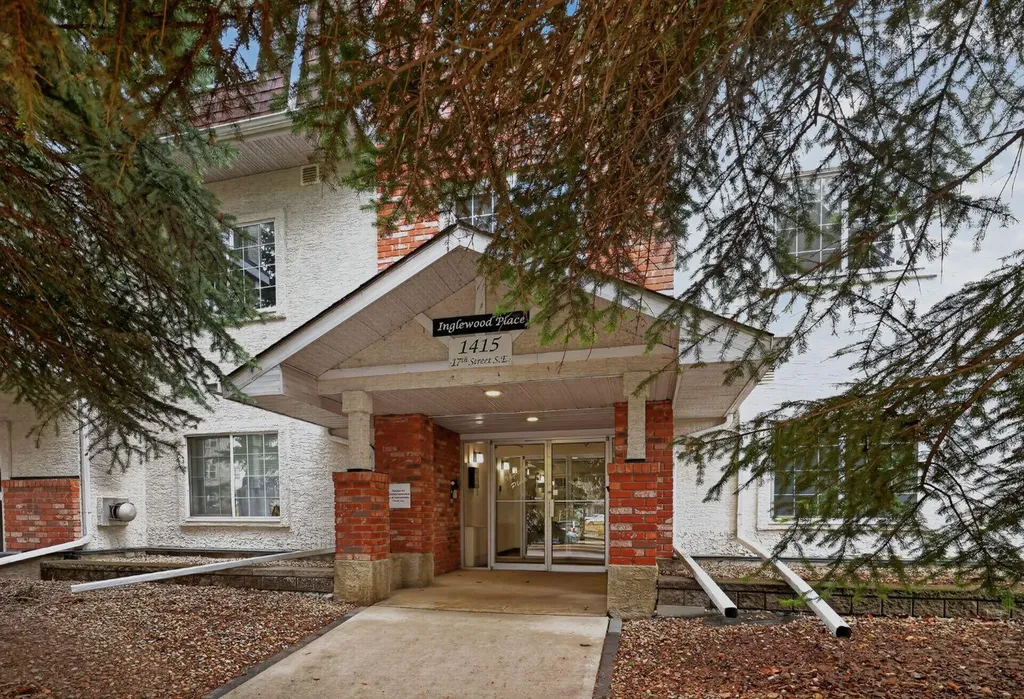 1415 17 Street SE Calgary AB T2G3V3