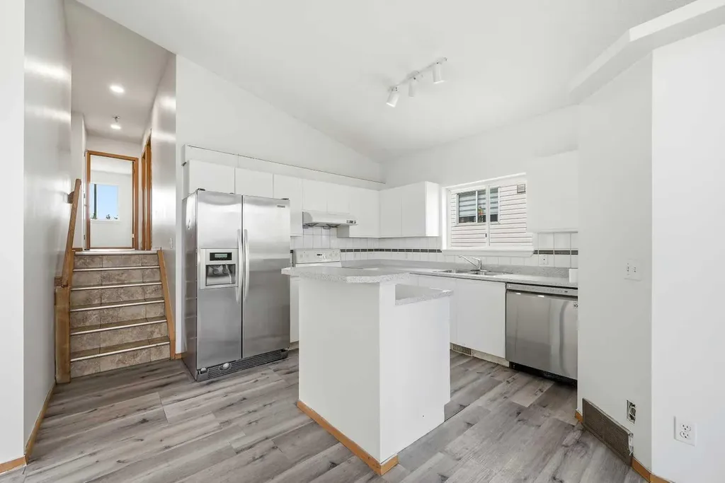 3710 Catalina Boulevard NE Calgary AB T1Y6W6