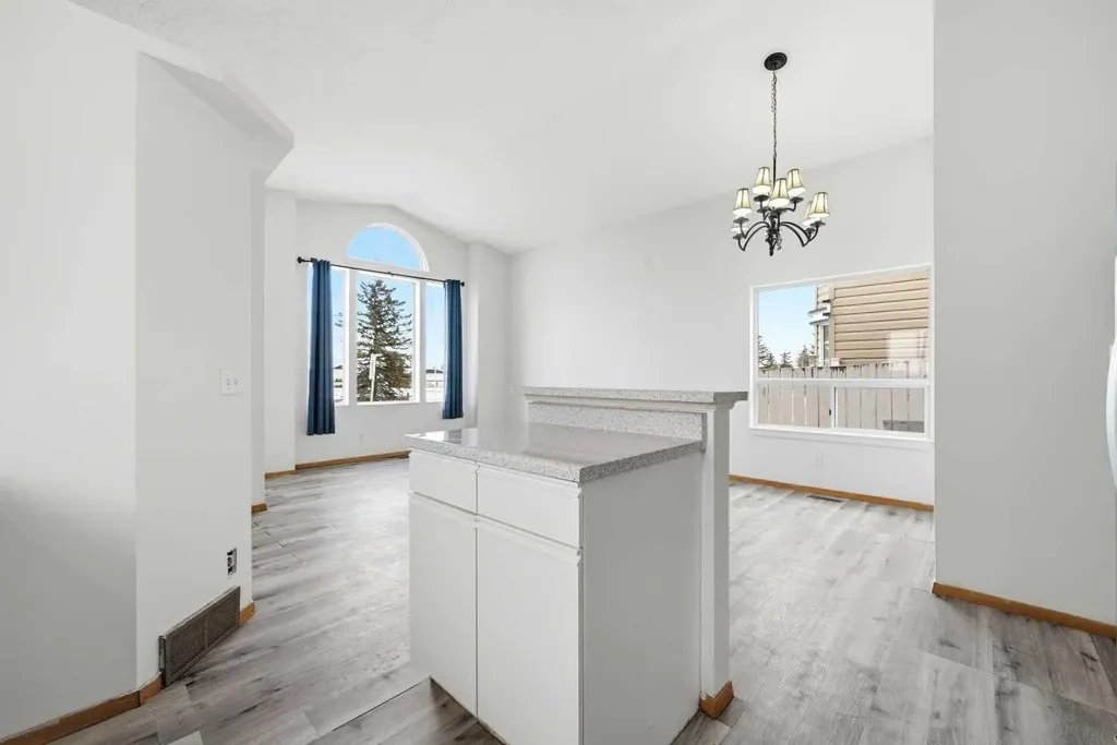 3710 Catalina Boulevard NE Calgary AB T1Y6W6
