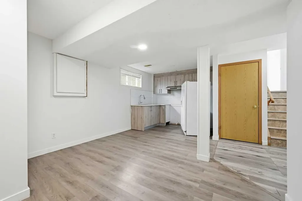 3710 Catalina Boulevard NE Calgary AB T1Y6W6