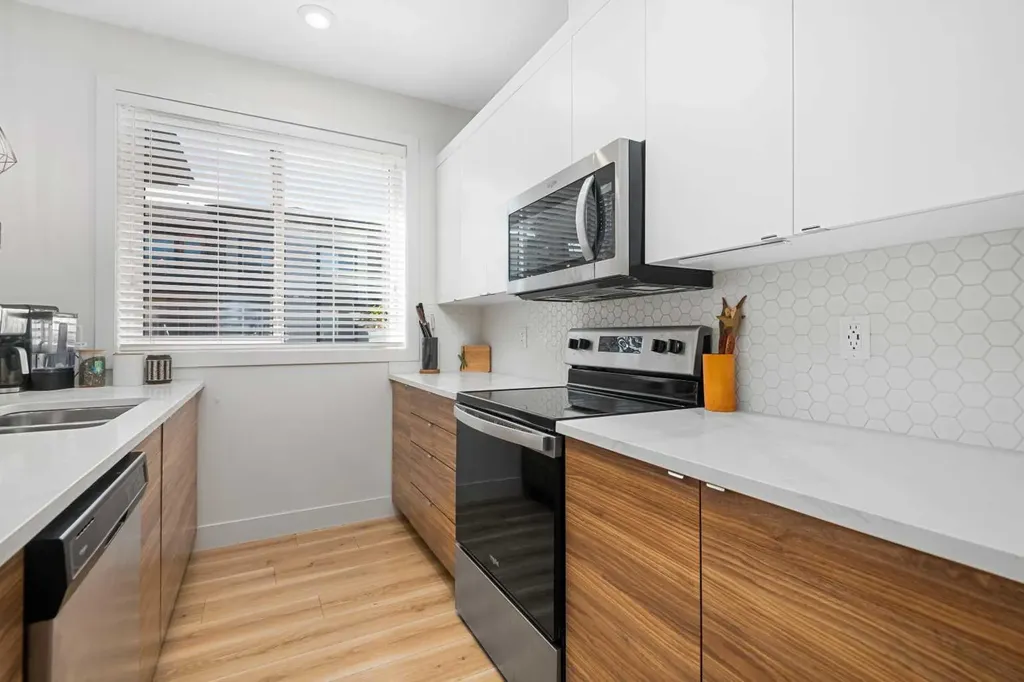 153 Savanna Walk NE Calgary AB T3J0Y3