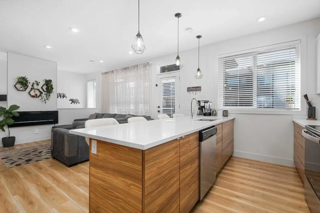 153 Savanna Walk NE Calgary AB T3J0Y3