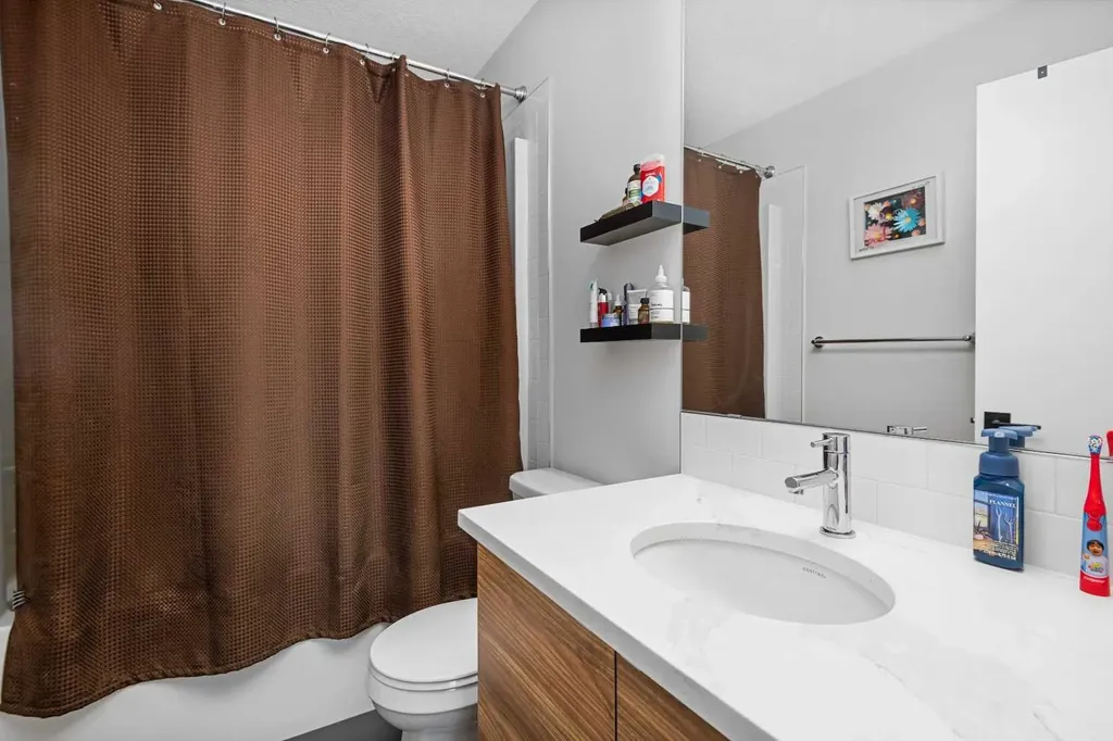 153 Savanna Walk NE Calgary AB T3J0Y3