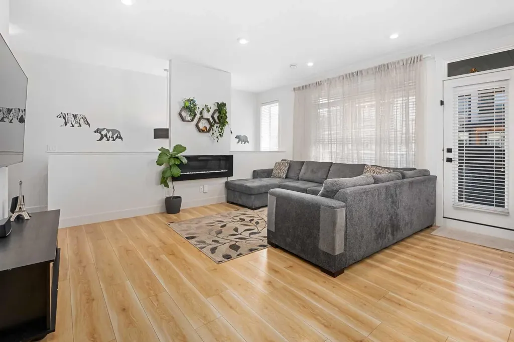 153 Savanna Walk NE Calgary AB T3J0Y3