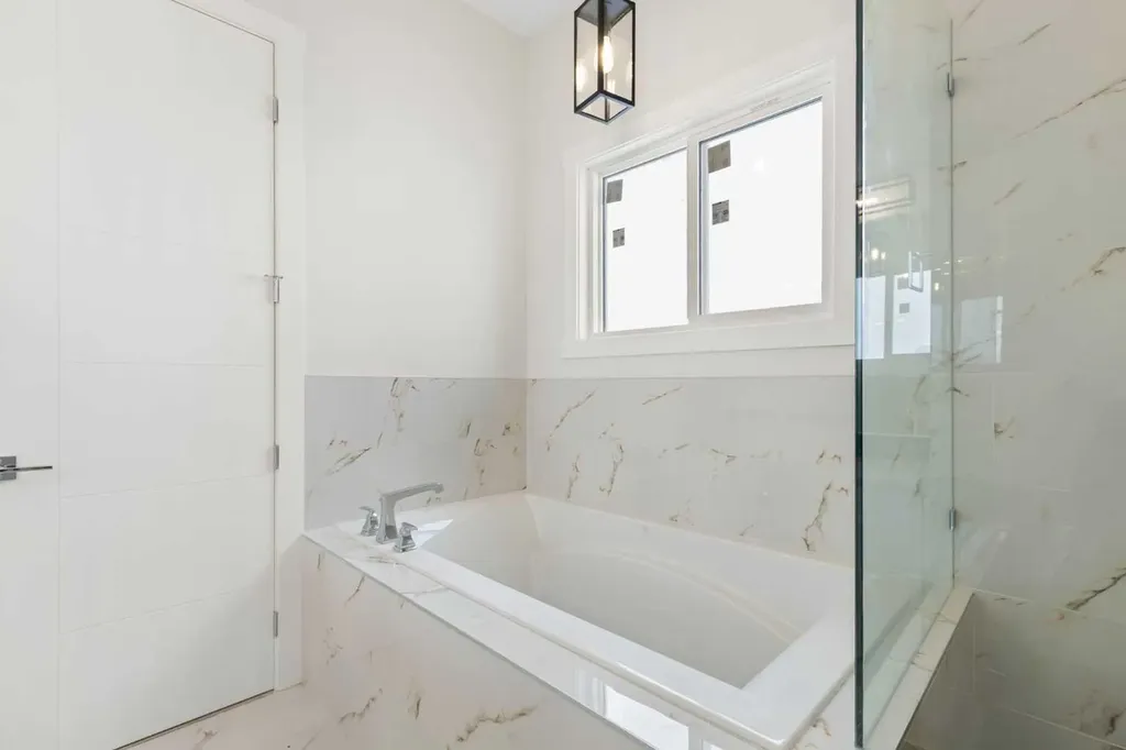 376 Muirfield Crescent Lyalta AB T0J1Y1