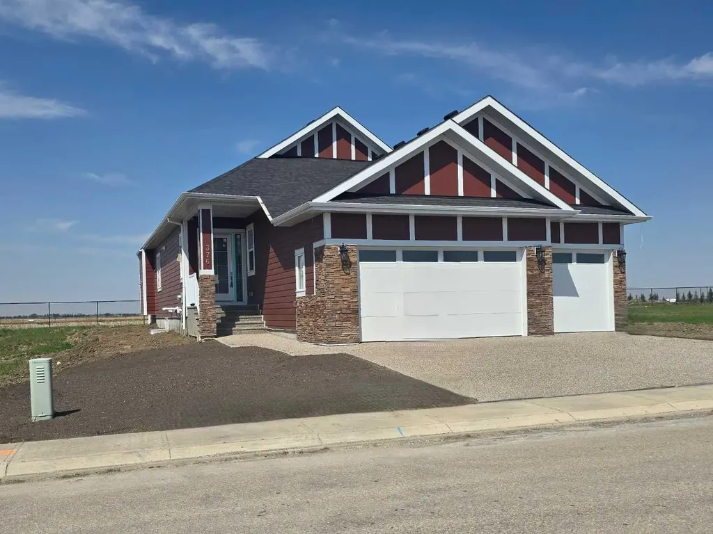 376 Muirfield Crescent Lyalta AB T0J1Y1