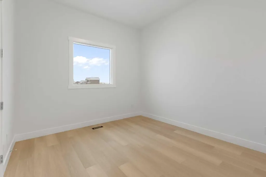 376 Muirfield Crescent Lyalta AB T0J1Y1