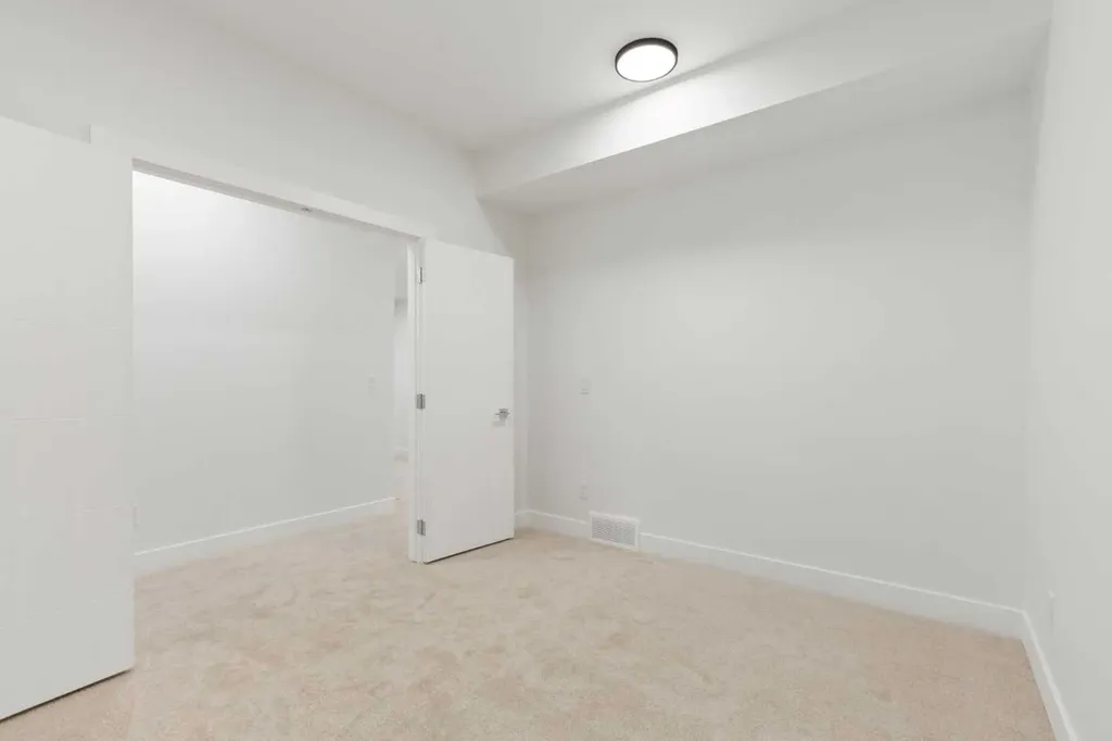 376 Muirfield Crescent Lyalta AB T0J1Y1