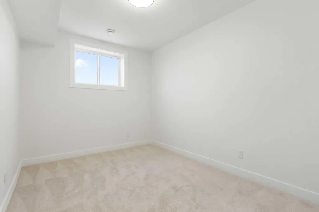 376 Muirfield Crescent Lyalta AB T0J1Y1