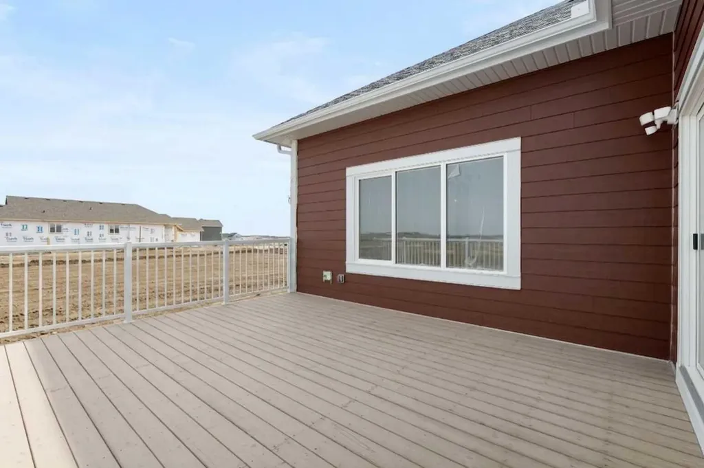 376 Muirfield Crescent Lyalta AB T0J1Y1